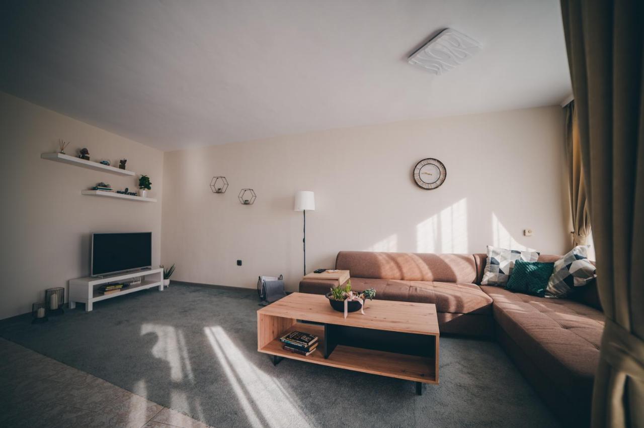 Unbeatable Location: New & Comfy Apartment Varna Exteriör bild